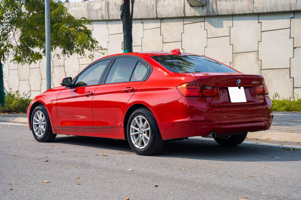 webmau16.com-BMW-320i-2013-Do-10